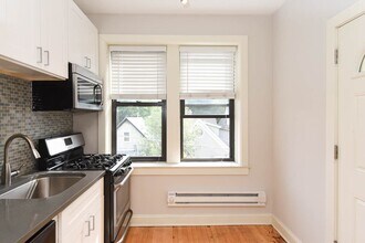 2328 N Rockwell St in Chicago, IL - Building Photo - Building Photo