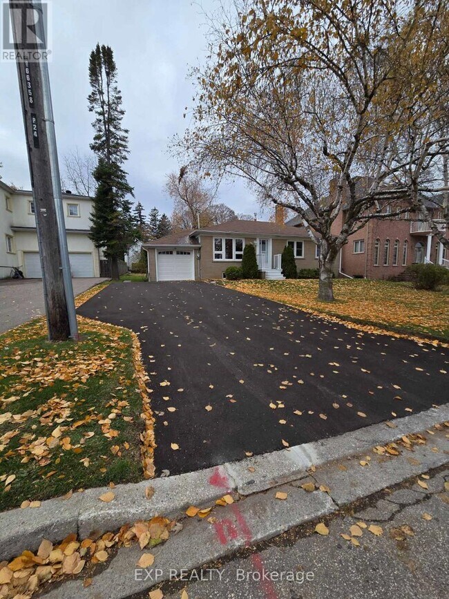 24 Fulham St in Toronto, ON - Building Photo - Building Photo