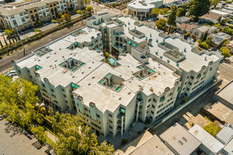 320 Peninsula Ave in San Mateo, CA - Foto de edificio - Building Photo