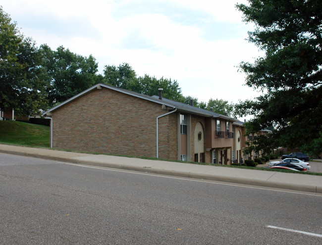 Sheraton Towne in Canton, OH - Building Photo - Building Photo