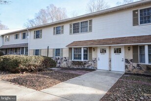 2104 Whitpain Hills in Blue Bell, PA - Building Photo