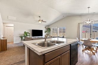 6740 S Nordean Ave in Meridian, ID - Building Photo - Building Photo