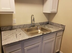 2109 Harrison Ave, Unit 6