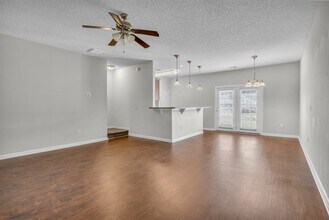 765 Canyon Oak Loop in Richmond Hill, GA - Building Photo - Building Photo