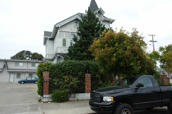 839 Channing Way in Berkeley, CA - Building Photo - Building Photo