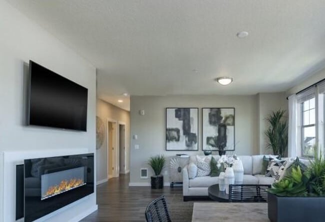 7128 NW 159th Ave