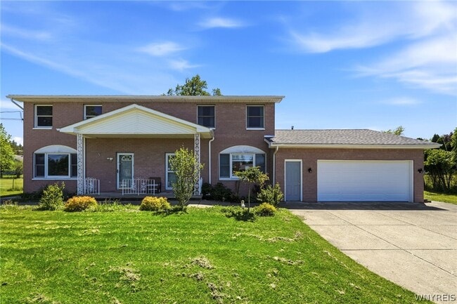 property at 555 Lakeview Ave