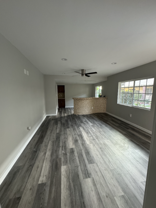 629 E 99th St in Inglewood, CA - Building Photo