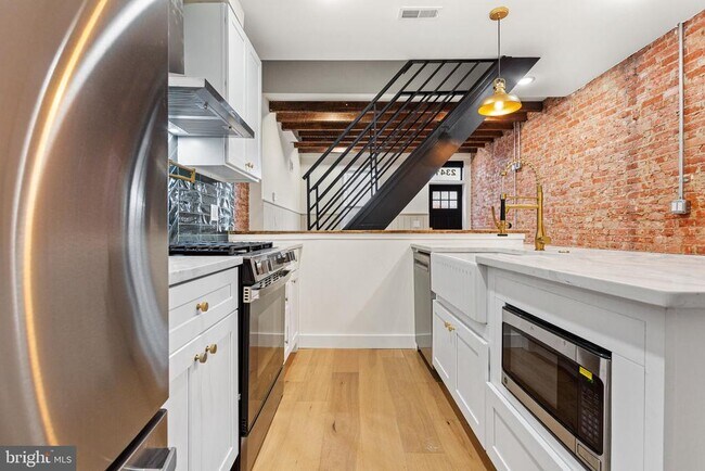 2341 Belgrade St in Philadelphia, PA - Building Photo - Building Photo