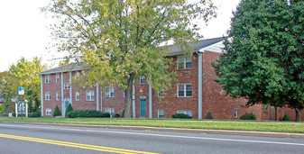 6813 Golden Ring Rd Apartments