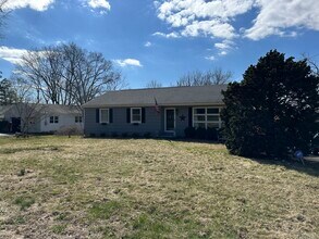 55 Windmill Hill Rd in Branford, CT - Building Photo - Building Photo