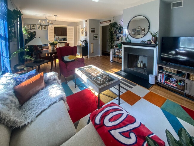 2242 Washington Avenue, Unit 302 in Silver Spring, MD - Building Photo - Building Photo