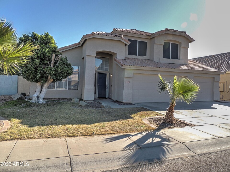 15205 S 47th Way in Phoenix, AZ - Building Photo