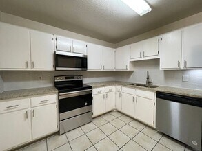 2801 Edgefield St in Killeen, TX - Building Photo - Building Photo