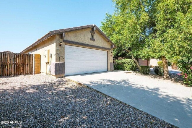 2281 W Gold Dust Ave in San Tan Valley, AZ - Building Photo - Building Photo