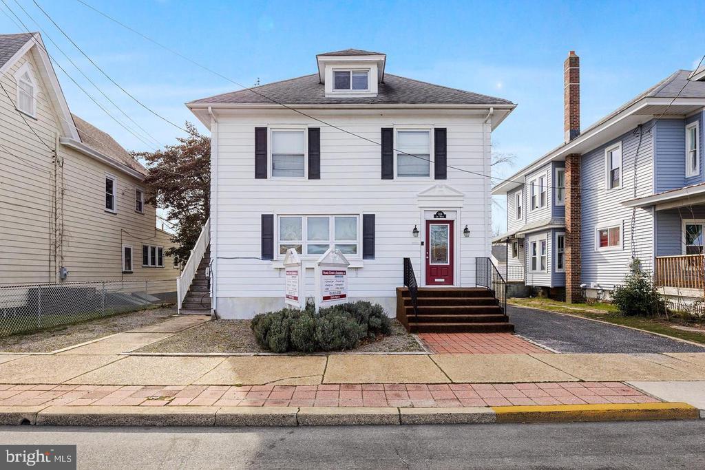 706 N High St in Millville, NJ - Building Photo
