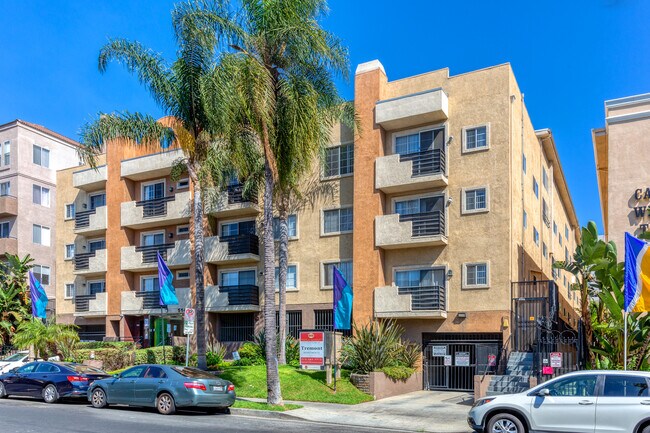 Tremont Apartments in Los Angeles, CA - Foto de edificio - Building Photo