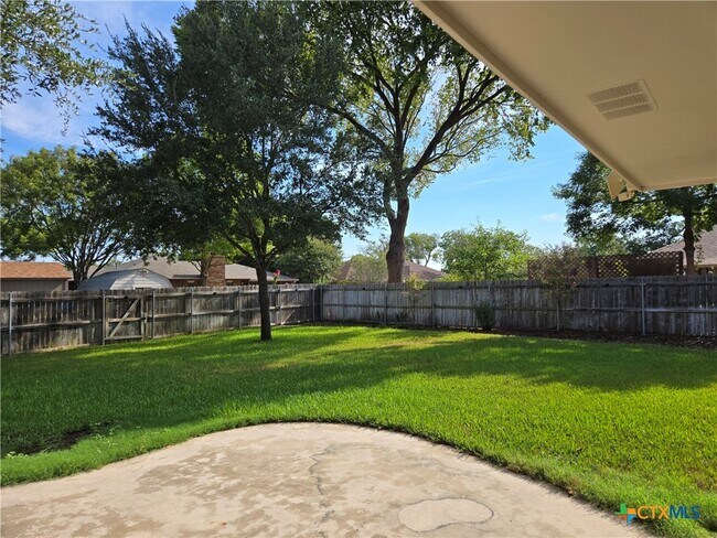 772 Country Club Dr in Seguin, TX - Building Photo - Building Photo