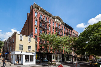 91 Christopher St in New York, NY - Building Photo - Primary Photo