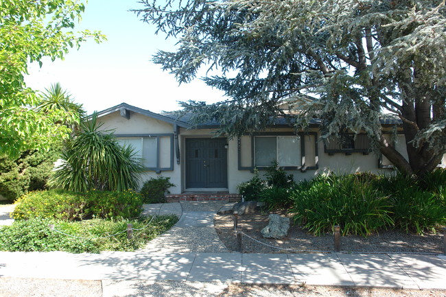 4321 Blackford Ave in San Jose, CA - Building Photo - Building Photo