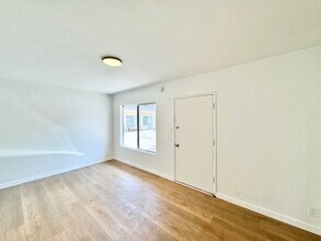 3001 Petite Ct in Los Angeles, CA - Building Photo - Building Photo