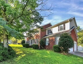 6629 Brenock Ln in Charlotte, NC - Building Photo - Building Photo