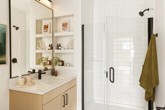 Blayr in Bala Cynwyd, PA - Foto de edificio - Building Photo