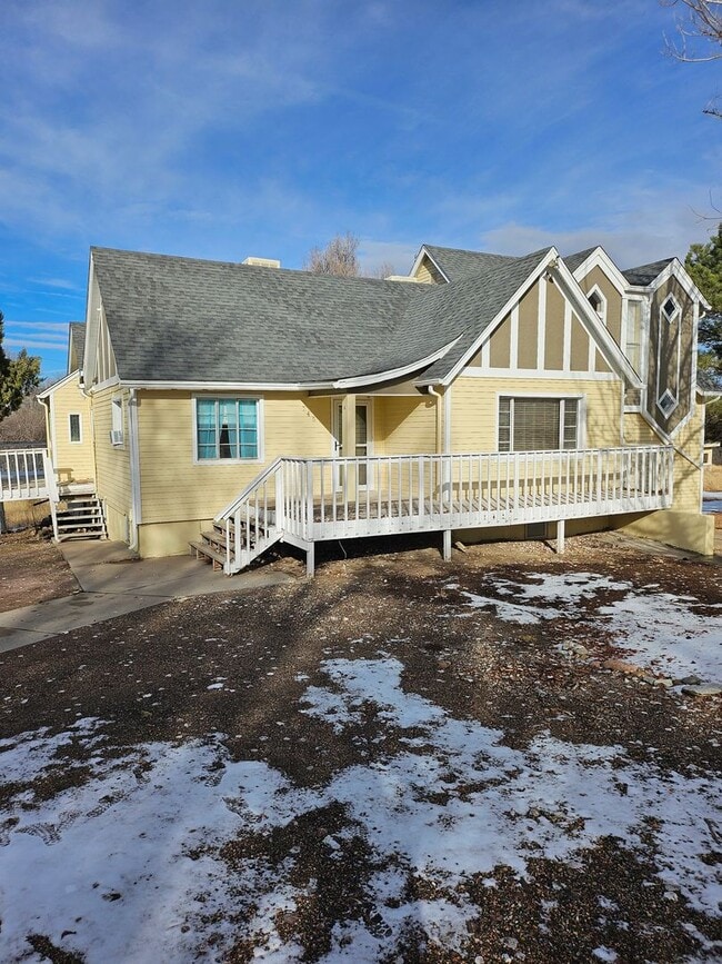 property at 745 Mc Carthy Blvd