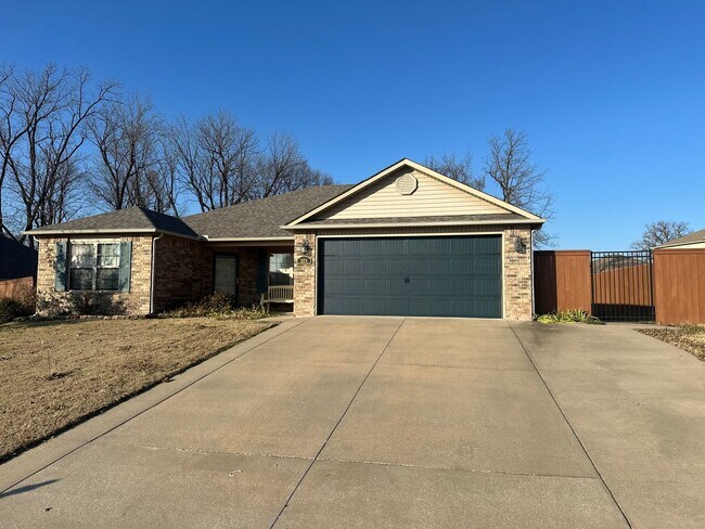 3174 Springhill Ave in Springdale, AR - Building Photo - Building Photo