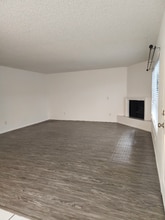 5325 Denny Ave in Los Angeles, CA - Building Photo - Building Photo