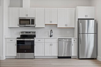 198 Albion St in Wakefield, MA - Building Photo - Building Photo