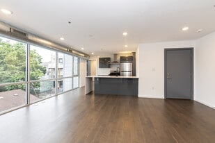 1520 N Marshall St, Unit 4 in Philadelphia, PA - Building Photo