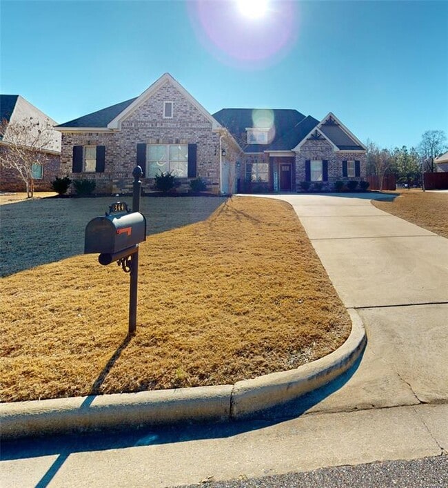 property at 344 Sydney Dr S