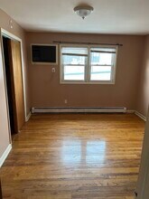 162 Oakland Ave, Unit 2 in Jersey City, NJ - Foto de edificio - Building Photo