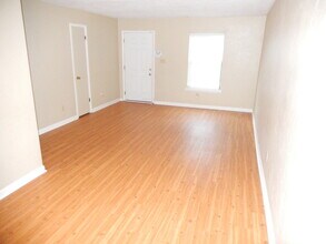1886 Darryl Dr-Unit -1886 Darryl Drive B in Tallahassee, FL - Building Photo - Building Photo