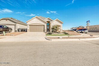 13941 Garforth Ave in Horizon City, TX - Building Photo - Building Photo