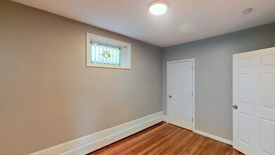 4A Weld Ave, Unit 1 in Boston, MA - Foto de edificio - Building Photo