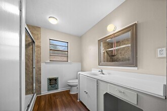 1522 N Ross Ave in Tyler, TX - Building Photo - Building Photo