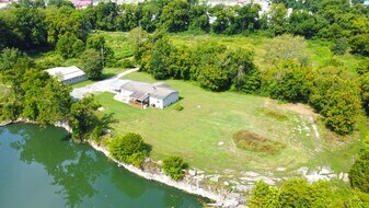 114 Drivers Ln in Gallatin, TN - Building Photo