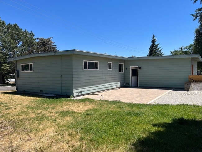 199 Walnut St in Elko, NV - Building Photo - Building Photo