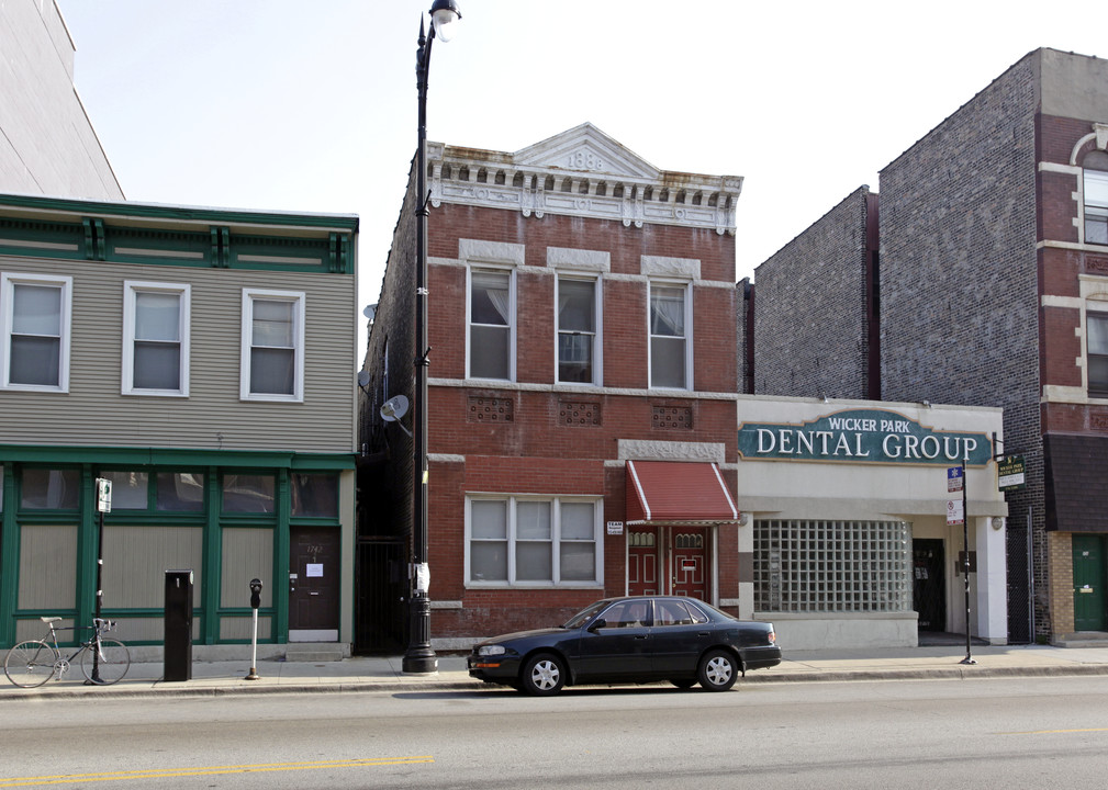 1740 W North Ave in Chicago, IL - Building Photo