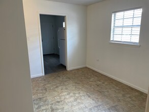 214 Gloria St, Unit B in Thibodaux, LA - Foto de edificio - Building Photo