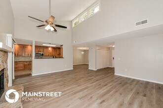 8416 Cypress Lake Dr in Sarasota, FL - Building Photo - Building Photo