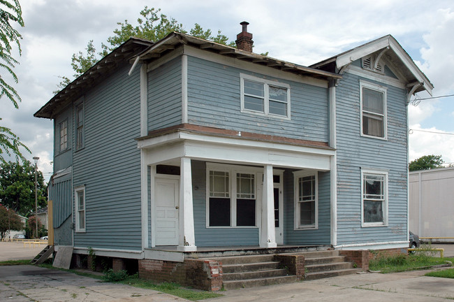 3801 Caroline St in Houston, TX - Building Photo - Building Photo