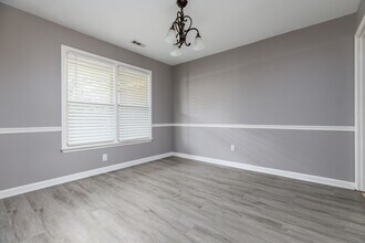 123 Bordeaux Ln in Madison, AL - Building Photo - Building Photo