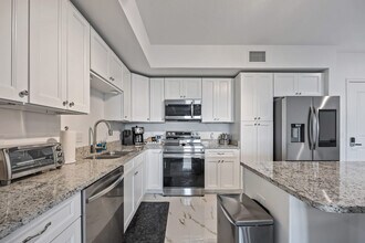 605 Kemp St-Unit -FL6-ID1069194P in Merritt Island, FL - Foto de edificio - Building Photo