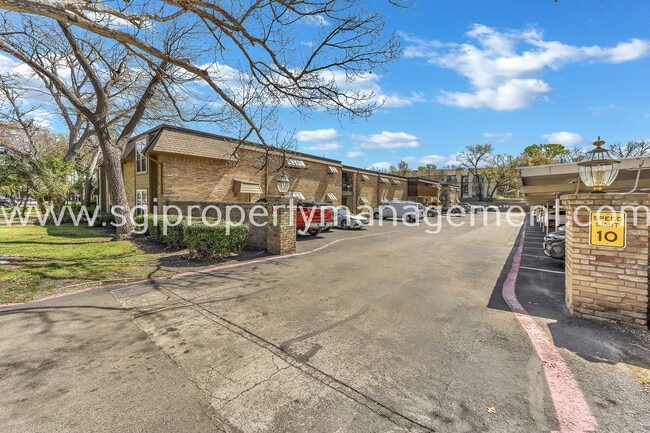 property at 7906 Royal Ln