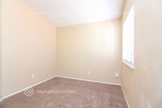 11671 Oak Knoll Ct in Fontana, CA - Building Photo - Building Photo