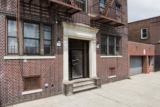 783 Grote St in Bronx, NY - Building Photo - Building Photo