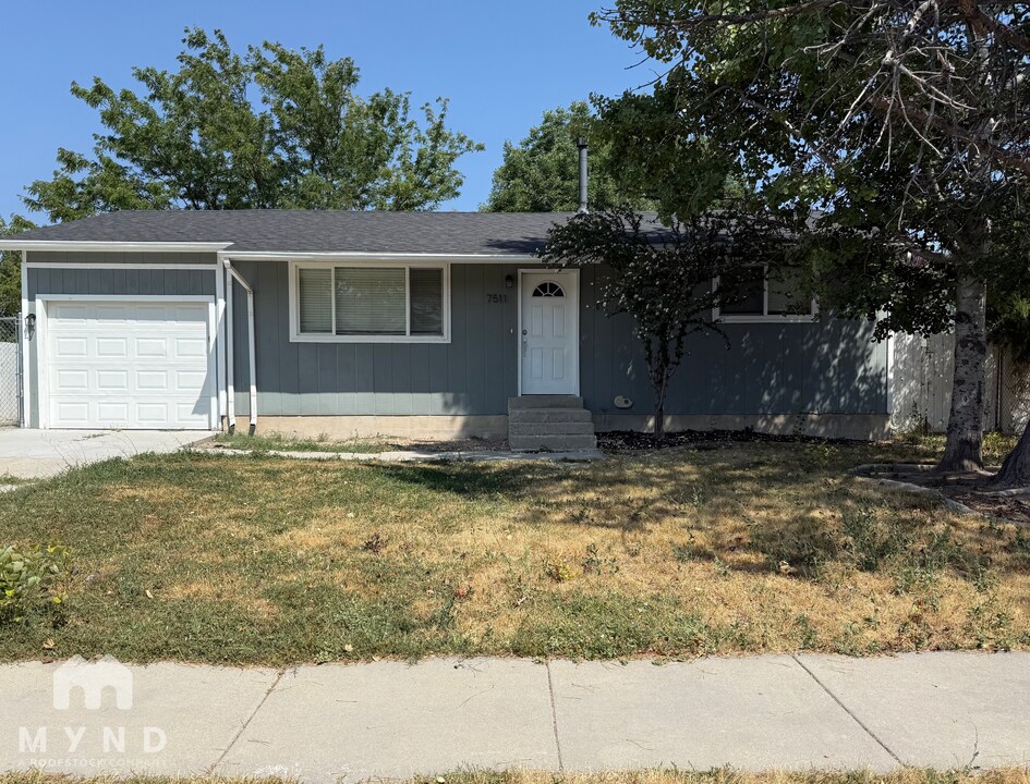 7511 S Uranium Dr in West Jordan, UT - Building Photo